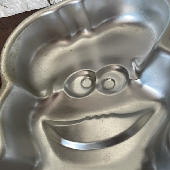 Cookie Monster cake pan - Picture 6 of 6